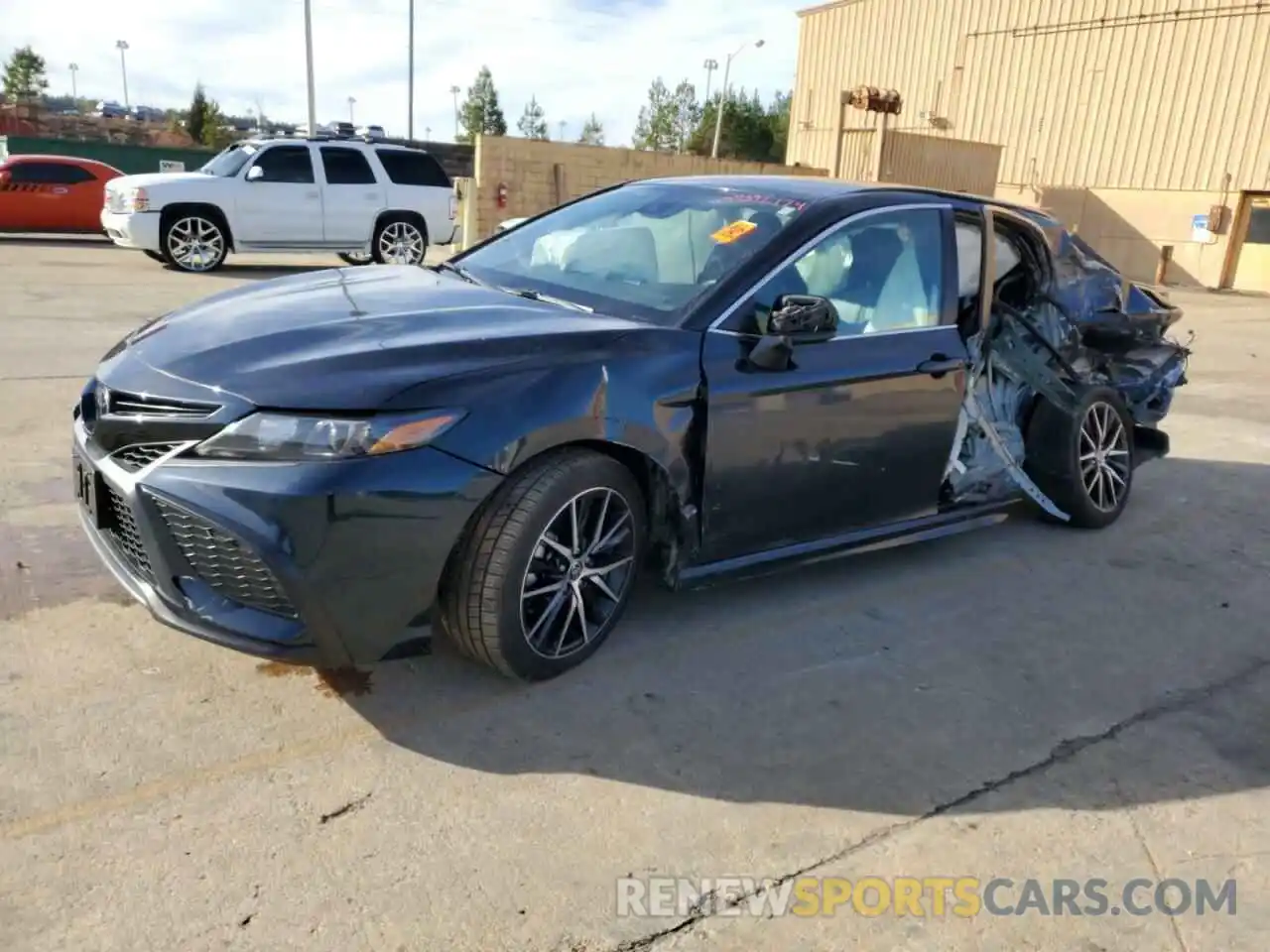 1 Photograph of a damaged car 4T1G11AK2MU443844 TOYOTA CAMRY 2021