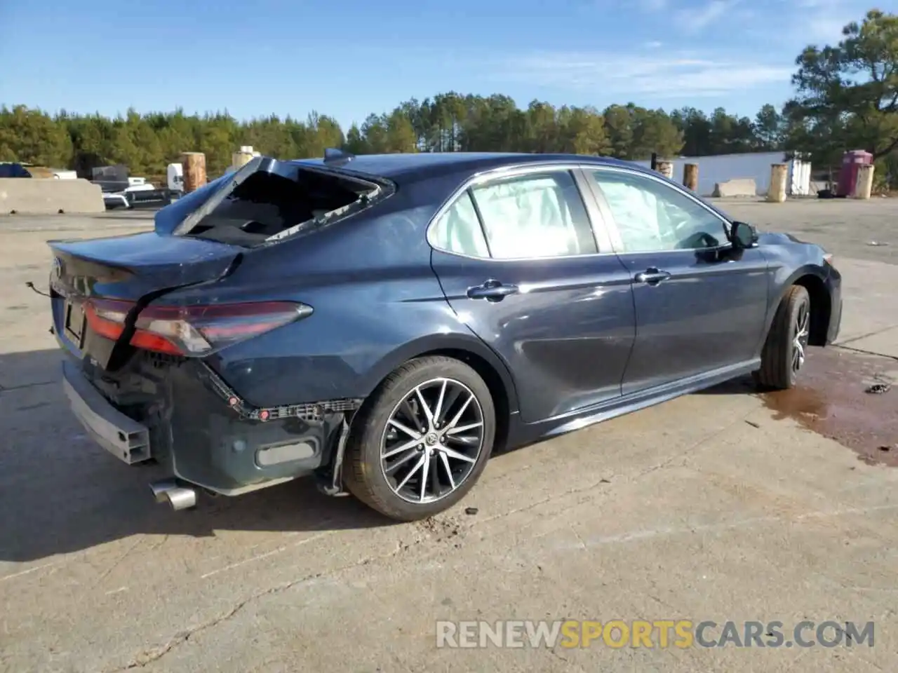 3 Photograph of a damaged car 4T1G11AK2MU443844 TOYOTA CAMRY 2021