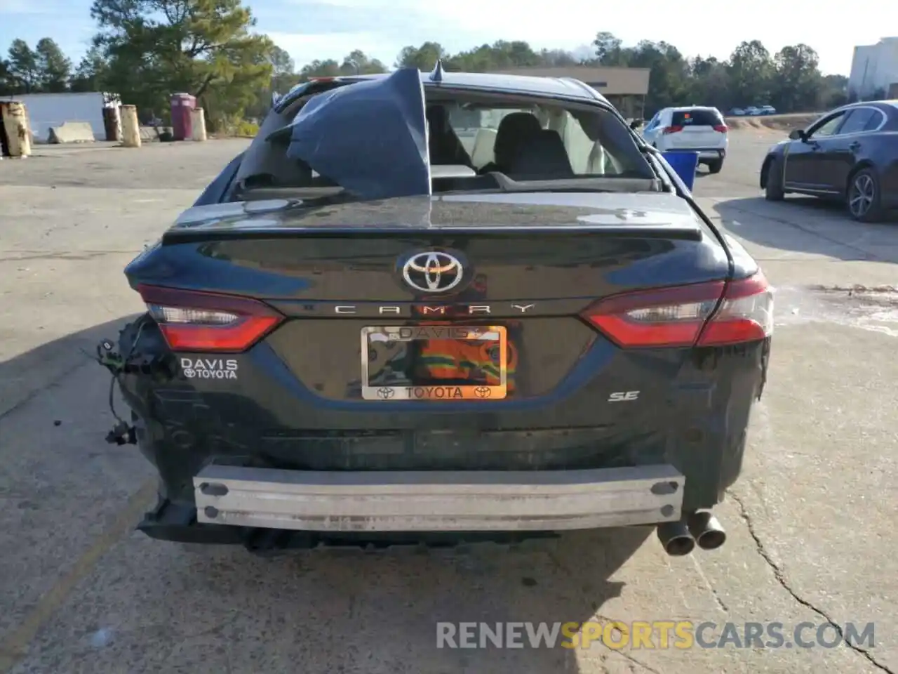 6 Photograph of a damaged car 4T1G11AK2MU443844 TOYOTA CAMRY 2021