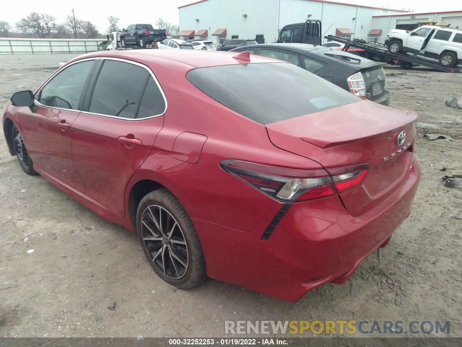 3 Photograph of a damaged car 4T1G11AK2MU456464 TOYOTA CAMRY 2021