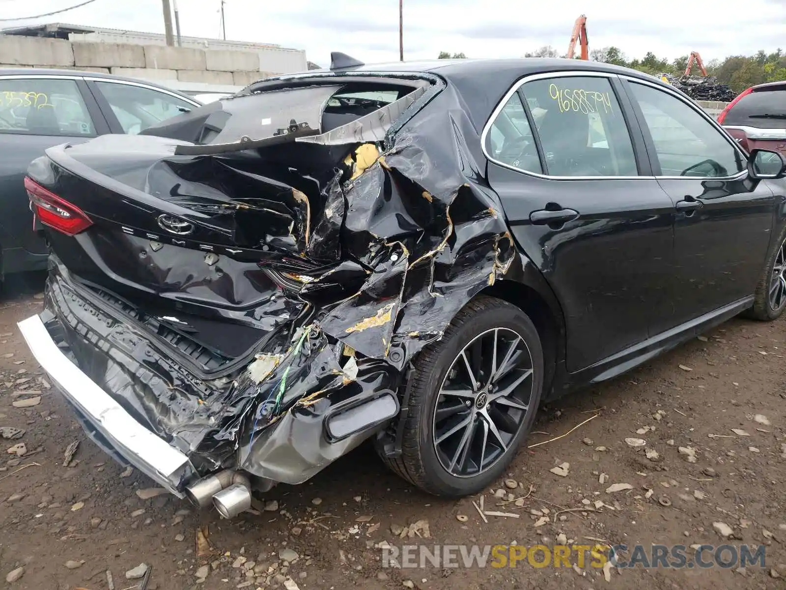 9 Photograph of a damaged car 4T1G11AK2MU463642 TOYOTA CAMRY 2021