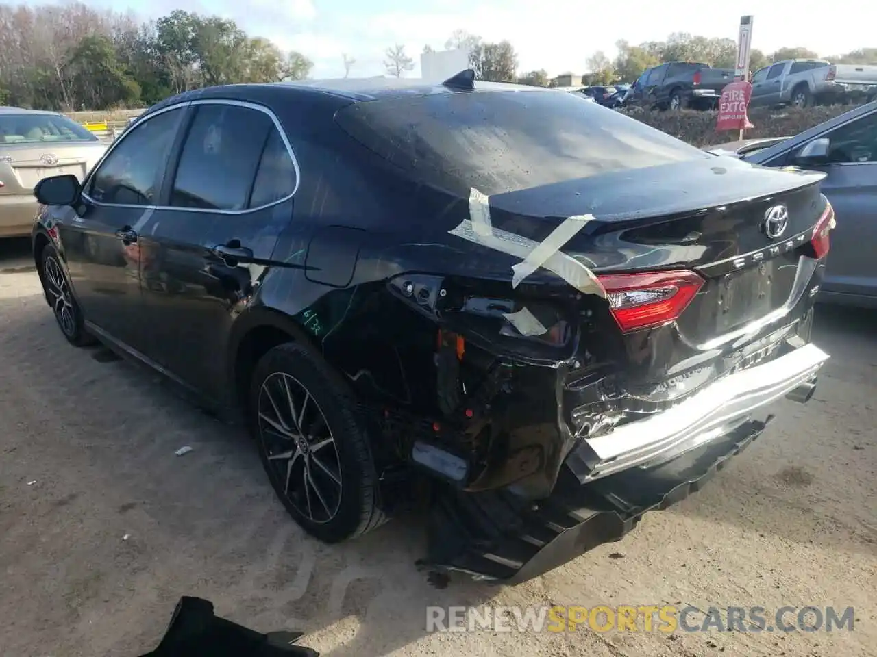 3 Photograph of a damaged car 4T1G11AK2MU471501 TOYOTA CAMRY 2021