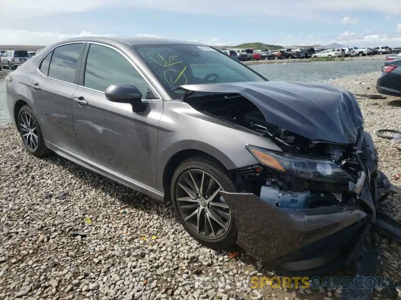 1 Photograph of a damaged car 4T1G11AK2MU475712 TOYOTA CAMRY 2021