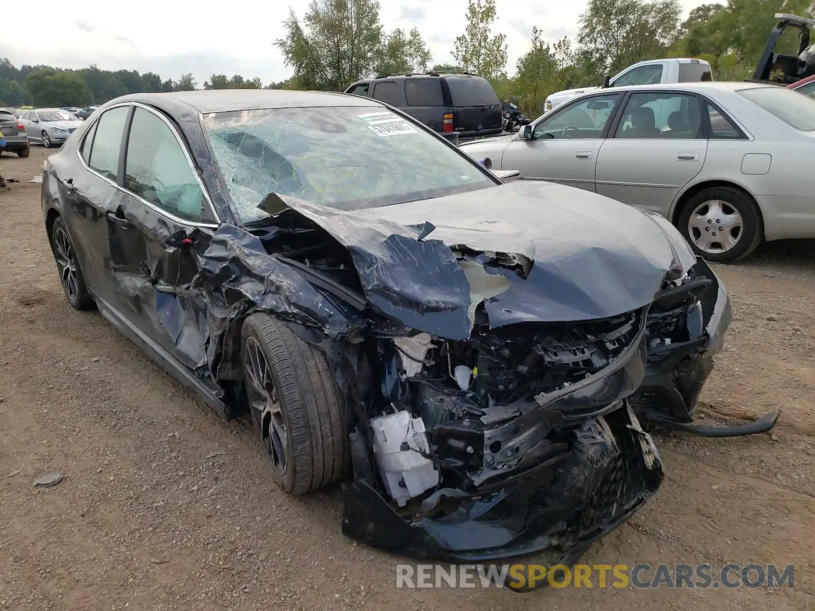 1 Photograph of a damaged car 4T1G11AK2MU514024 TOYOTA CAMRY 2021