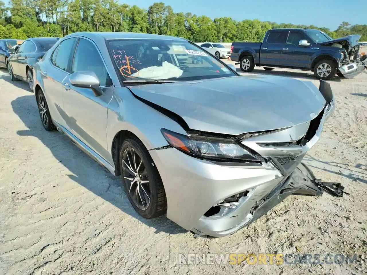 1 Photograph of a damaged car 4T1G11AK2MU515514 TOYOTA CAMRY 2021