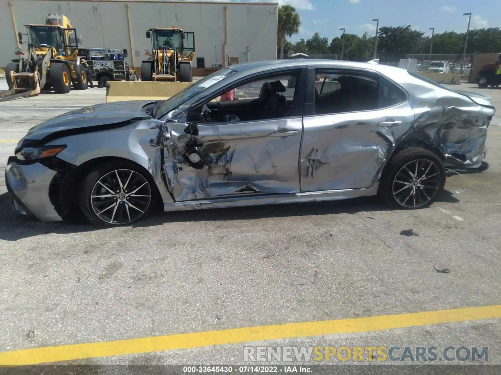 6 Photograph of a damaged car 4T1G11AK2MU519207 TOYOTA CAMRY 2021