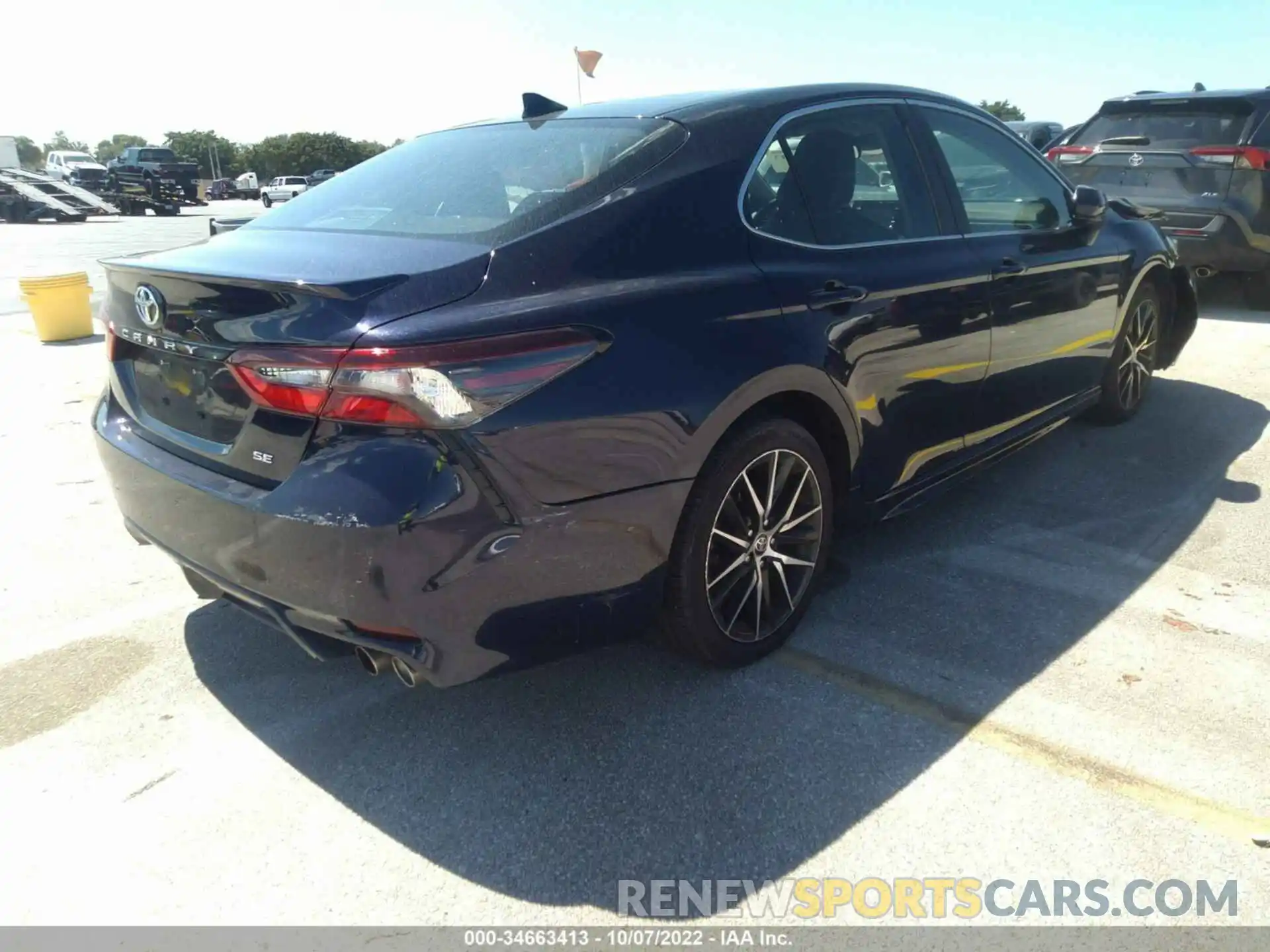 4 Photograph of a damaged car 4T1G11AK2MU519756 TOYOTA CAMRY 2021