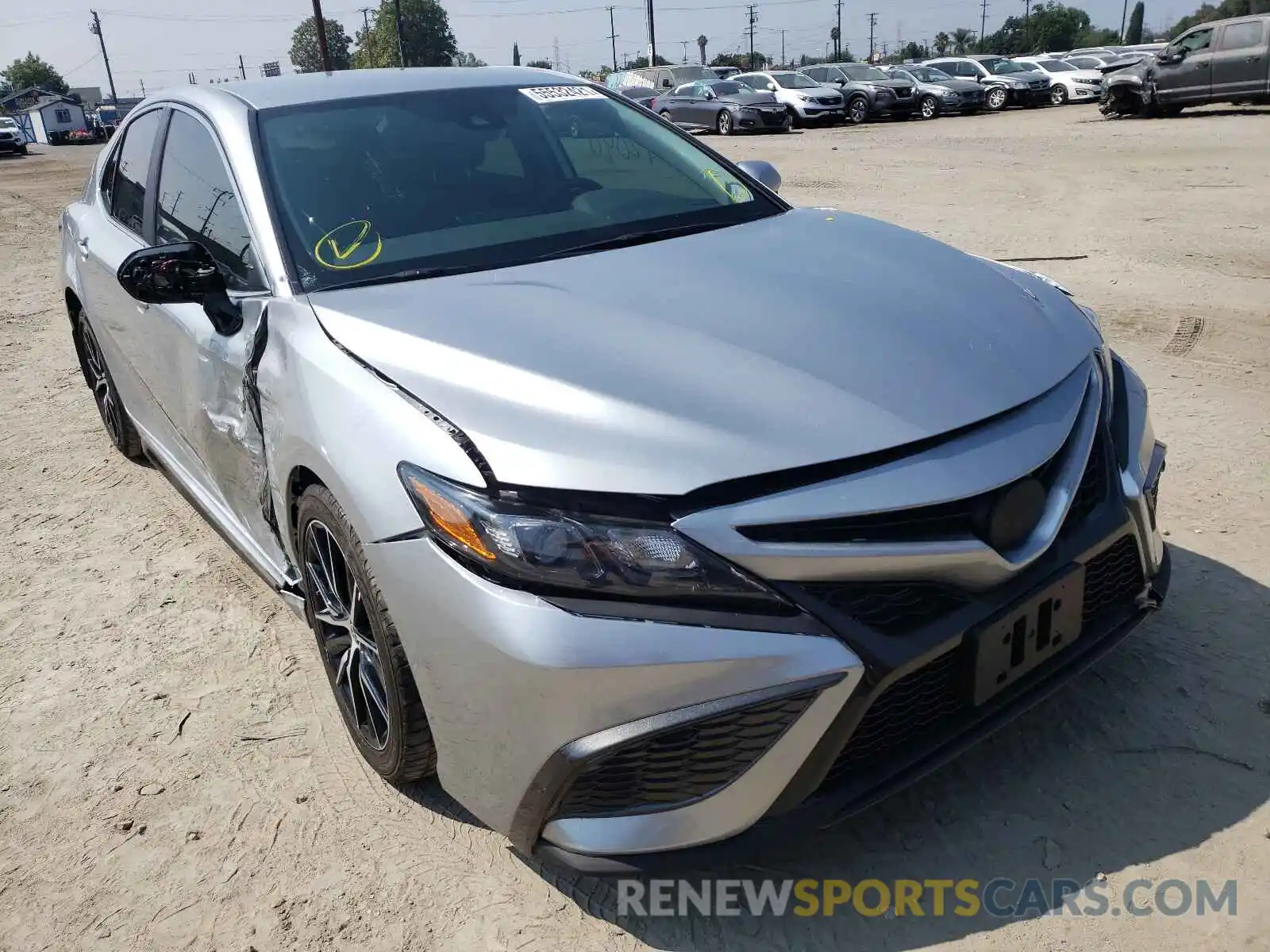 1 Photograph of a damaged car 4T1G11AK2MU530420 TOYOTA CAMRY 2021