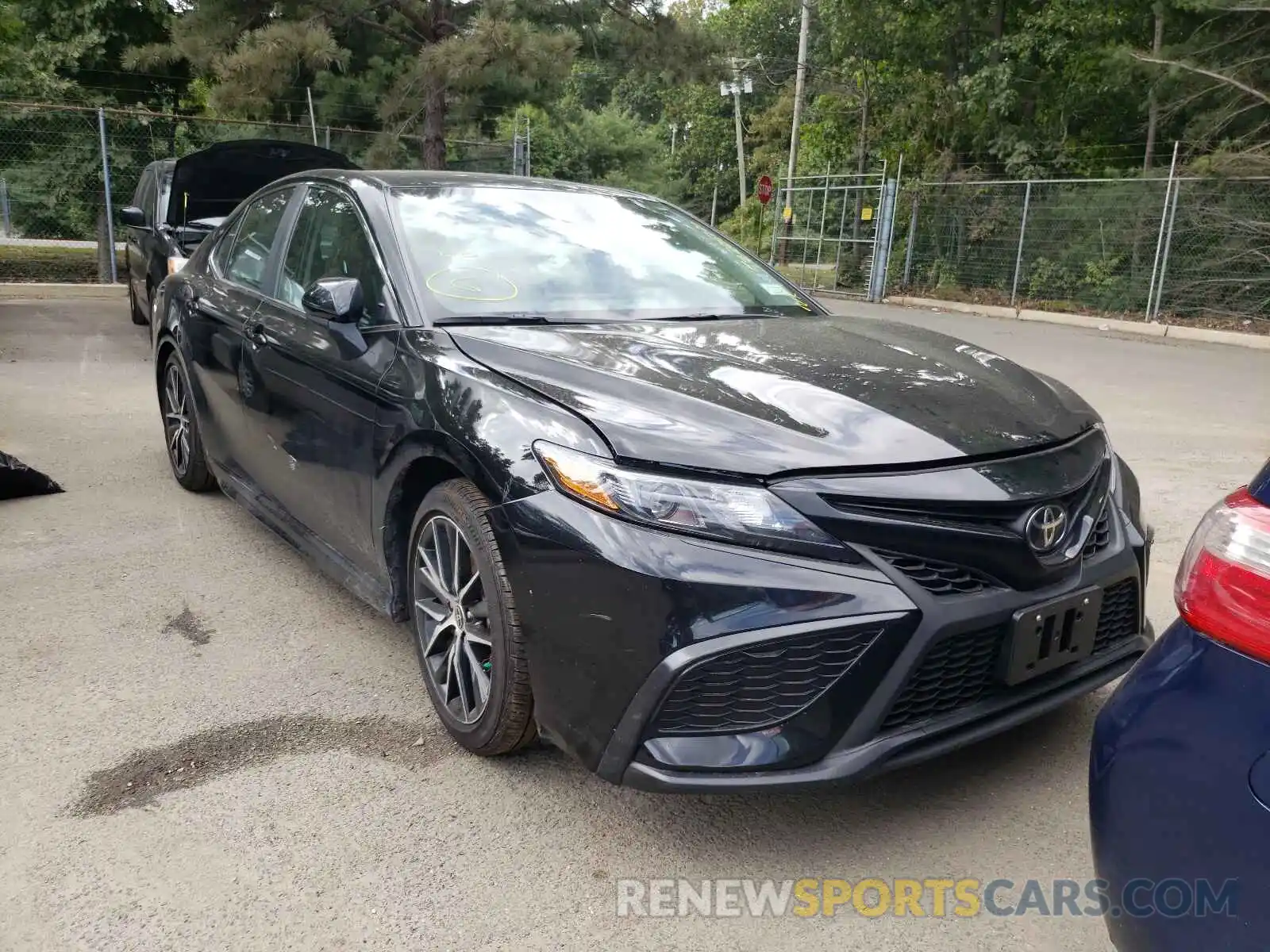 1 Photograph of a damaged car 4T1G11AK2MU532846 TOYOTA CAMRY 2021