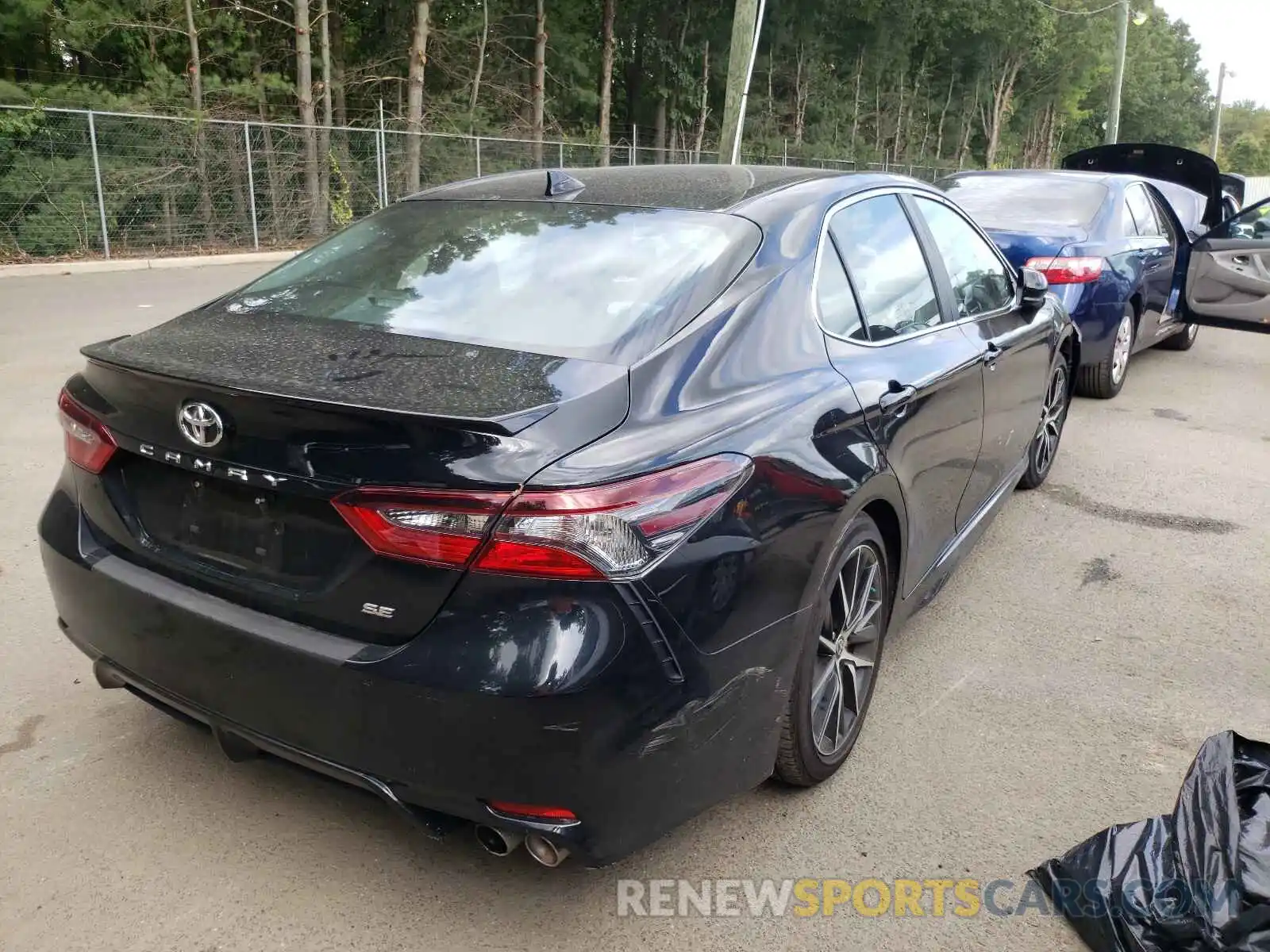 4 Photograph of a damaged car 4T1G11AK2MU532846 TOYOTA CAMRY 2021