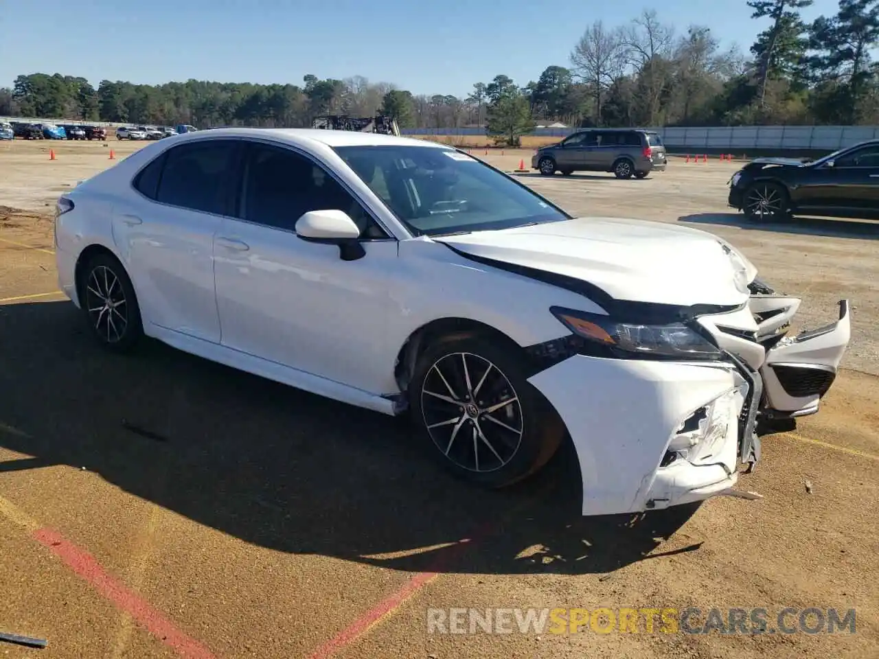 4 Photograph of a damaged car 4T1G11AK2MU536220 TOYOTA CAMRY 2021