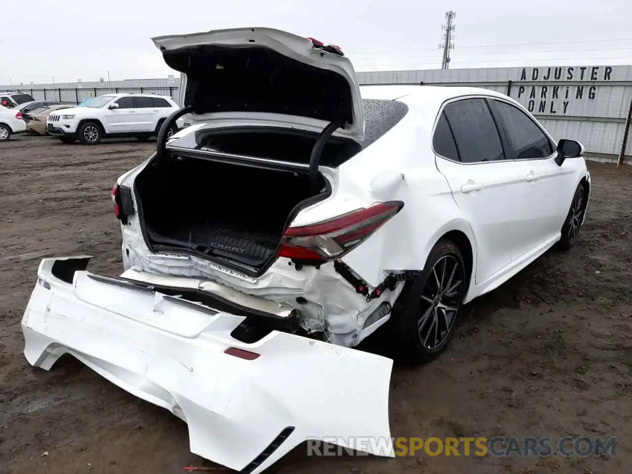 4 Photograph of a damaged car 4T1G11AK2MU536654 TOYOTA CAMRY 2021