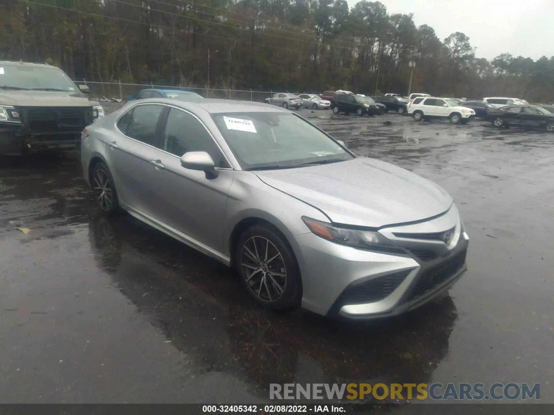 1 Photograph of a damaged car 4T1G11AK2MU541398 TOYOTA CAMRY 2021