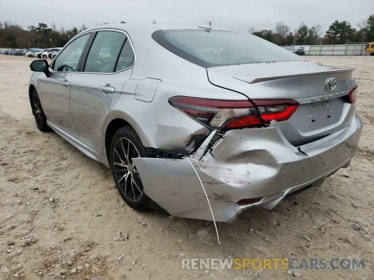 3 Photograph of a damaged car 4T1G11AK2MU542034 TOYOTA CAMRY 2021