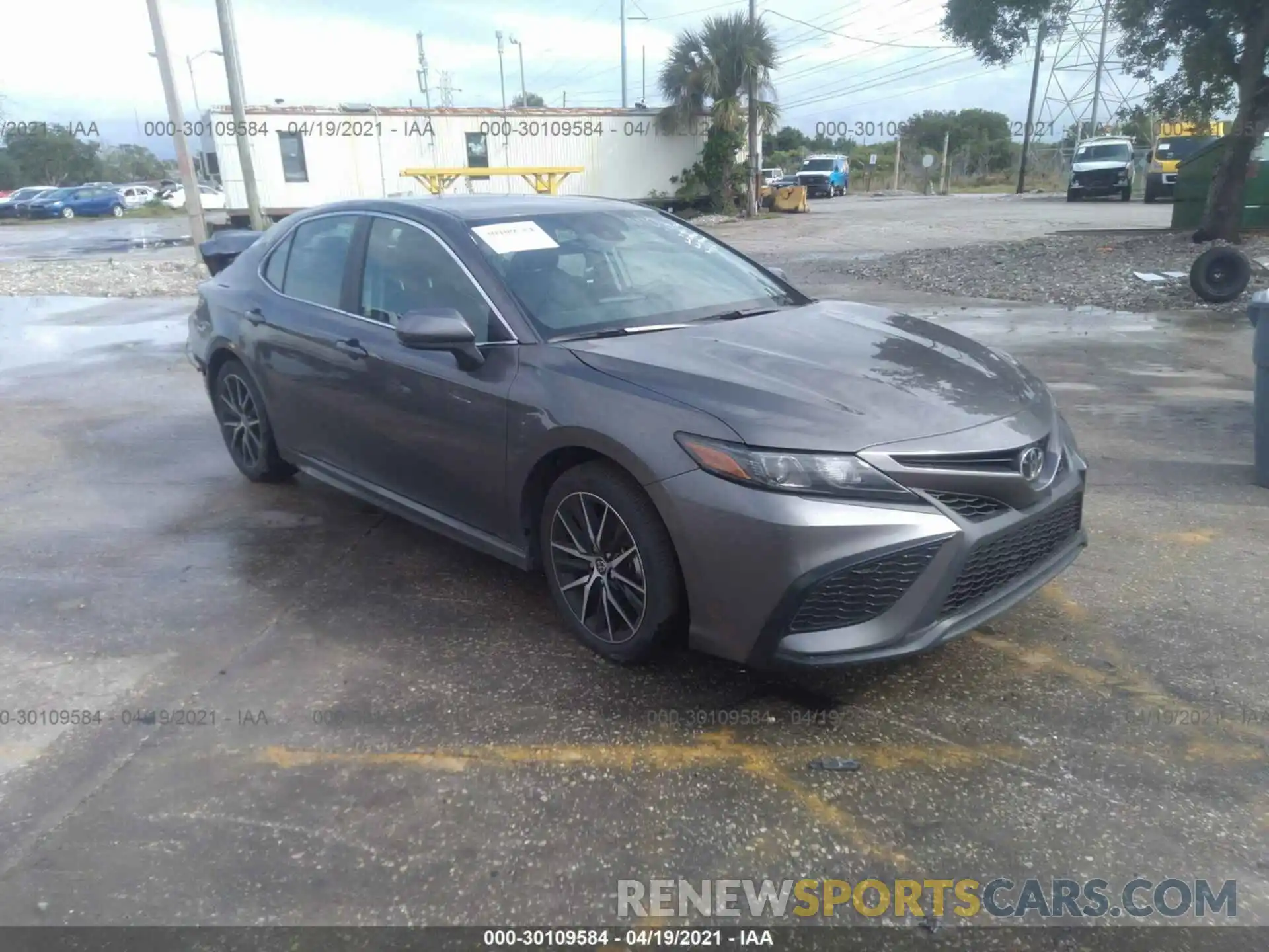 1 Photograph of a damaged car 4T1G11AK2MU550103 TOYOTA CAMRY 2021