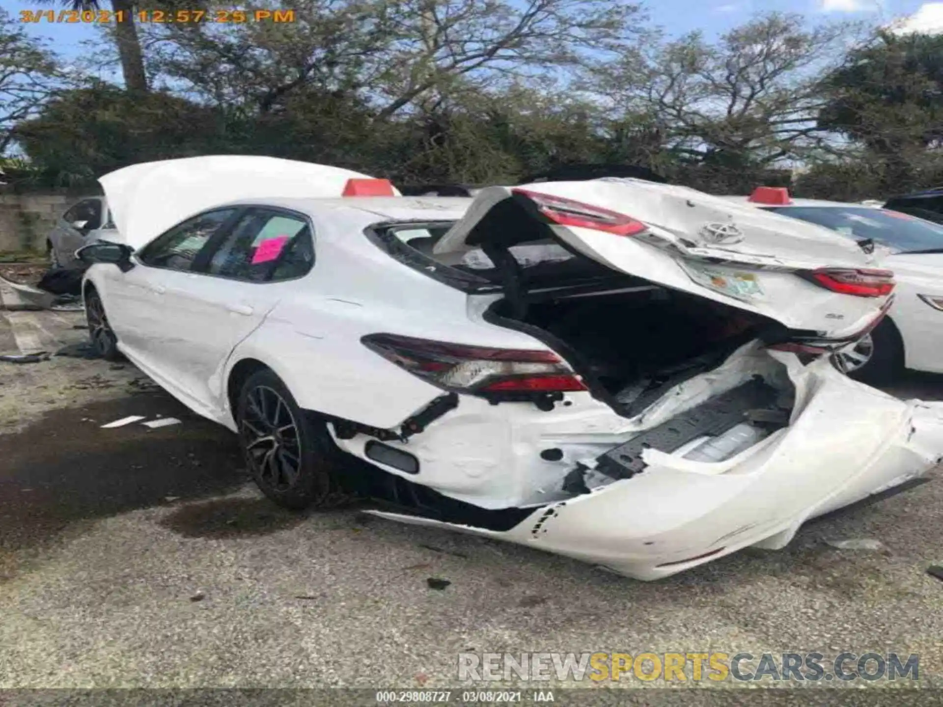 16 Photograph of a damaged car 4T1G11AK2MU553678 TOYOTA CAMRY 2021