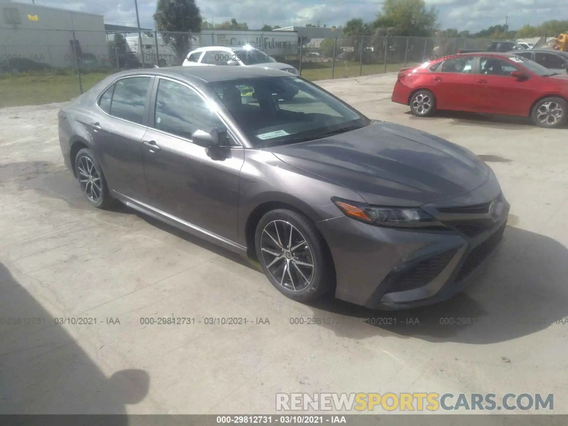 1 Photograph of a damaged car 4T1G11AK2MU555365 TOYOTA CAMRY 2021