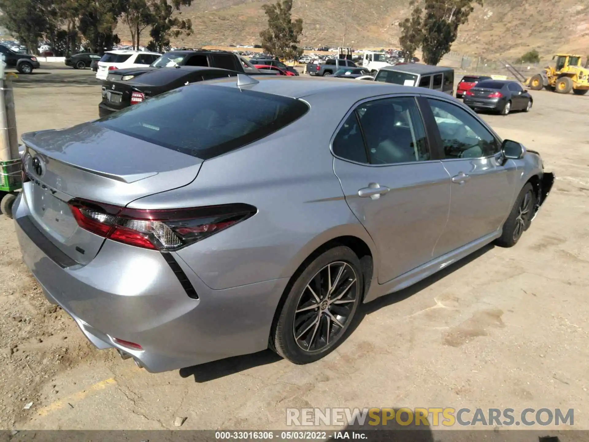 4 Photograph of a damaged car 4T1G11AK2MU571629 TOYOTA CAMRY 2021