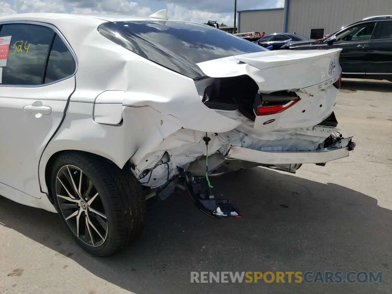 9 Photograph of a damaged car 4T1G11AK2MU576359 TOYOTA CAMRY 2021