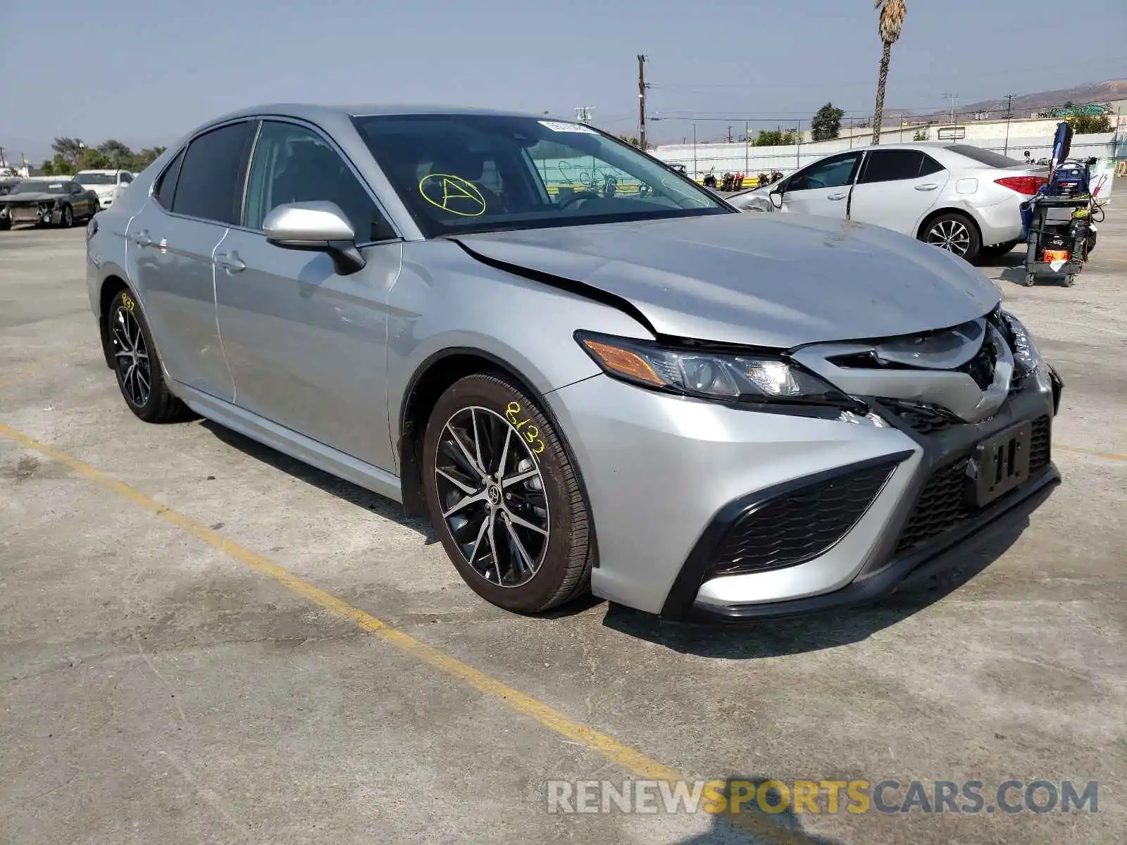 1 Photograph of a damaged car 4T1G11AK2MU578760 TOYOTA CAMRY 2021