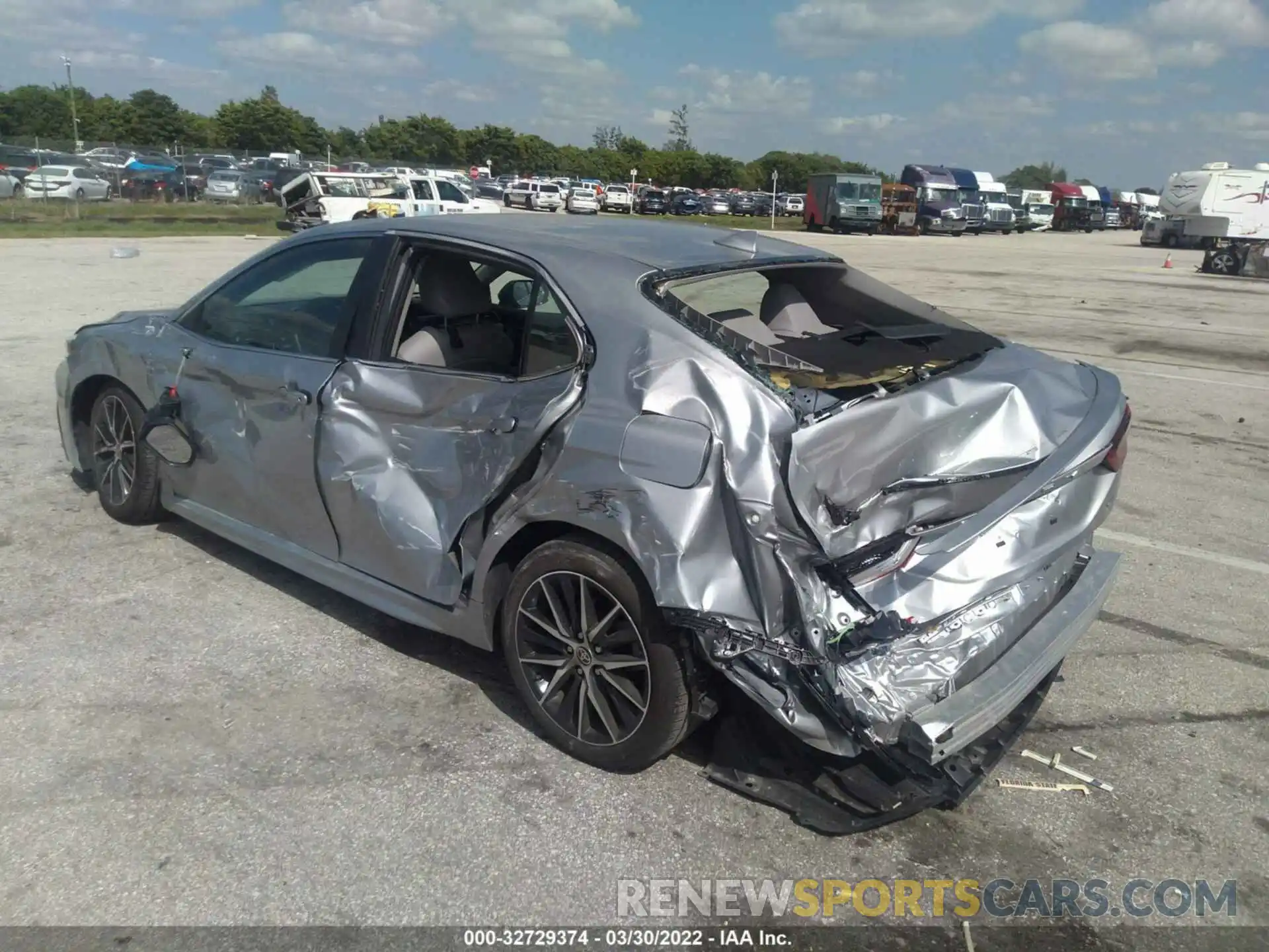 3 Photograph of a damaged car 4T1G11AK2MU586504 TOYOTA CAMRY 2021