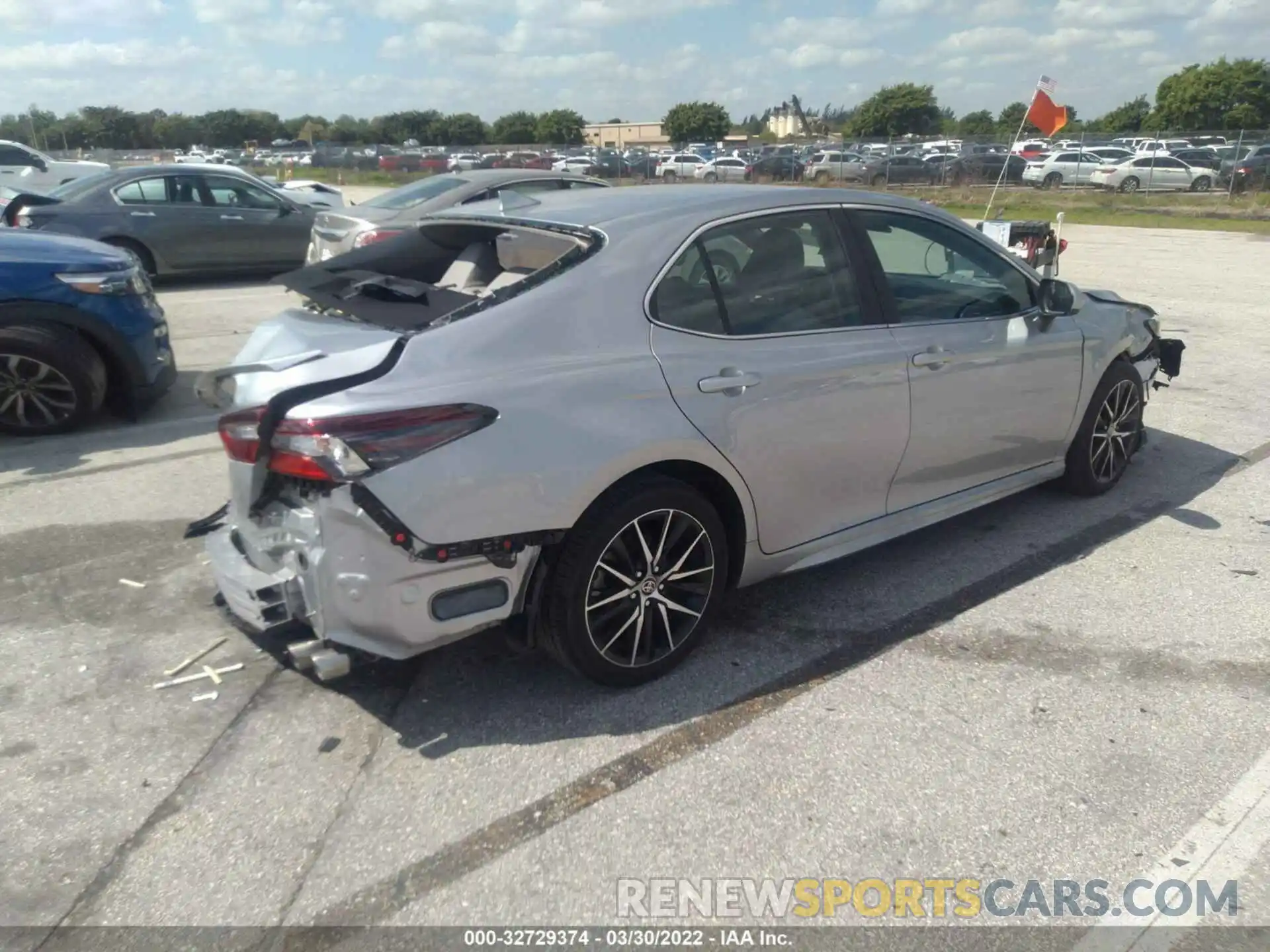 4 Photograph of a damaged car 4T1G11AK2MU586504 TOYOTA CAMRY 2021