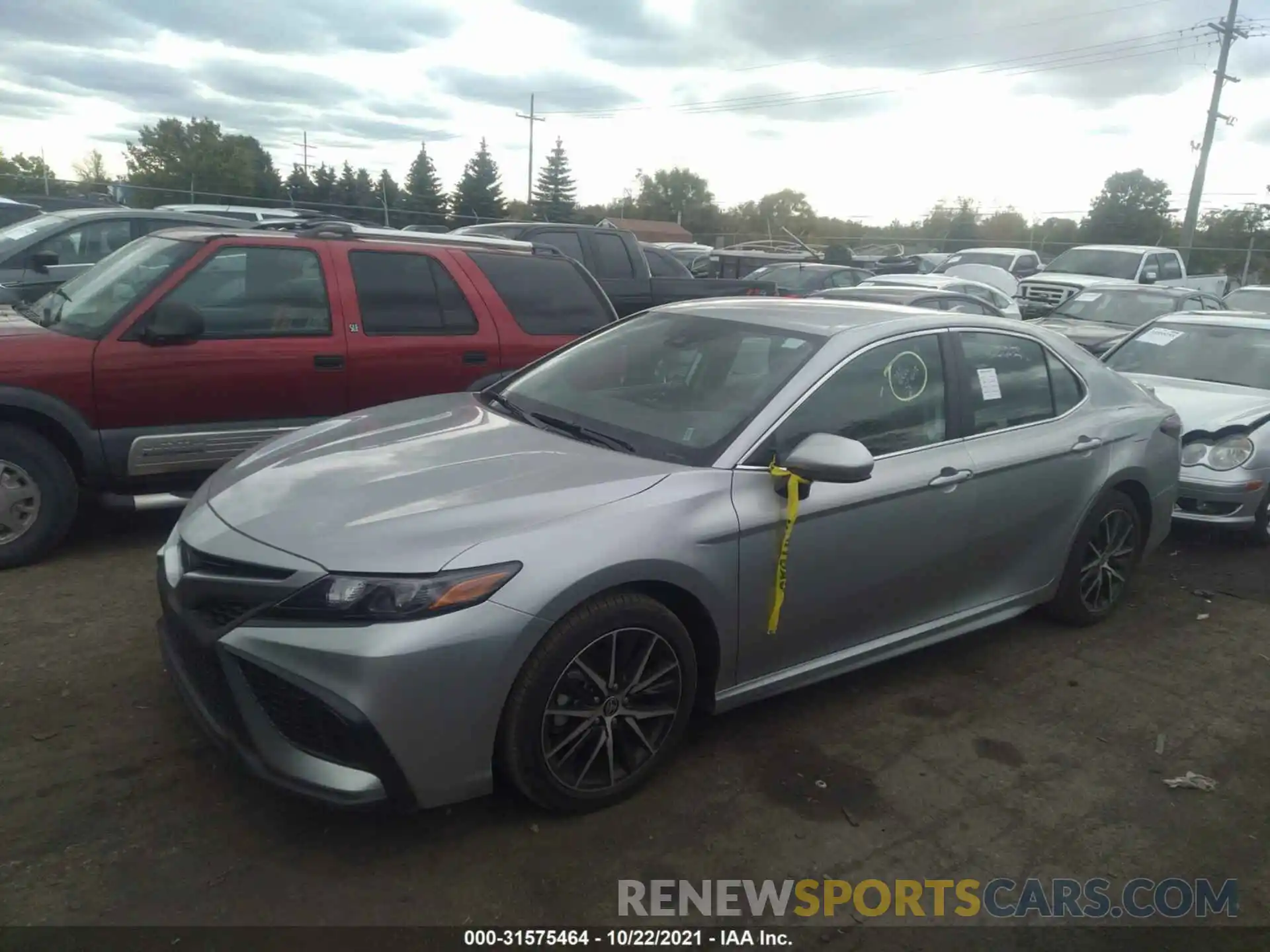 2 Photograph of a damaged car 4T1G11AK2MU589550 TOYOTA CAMRY 2021