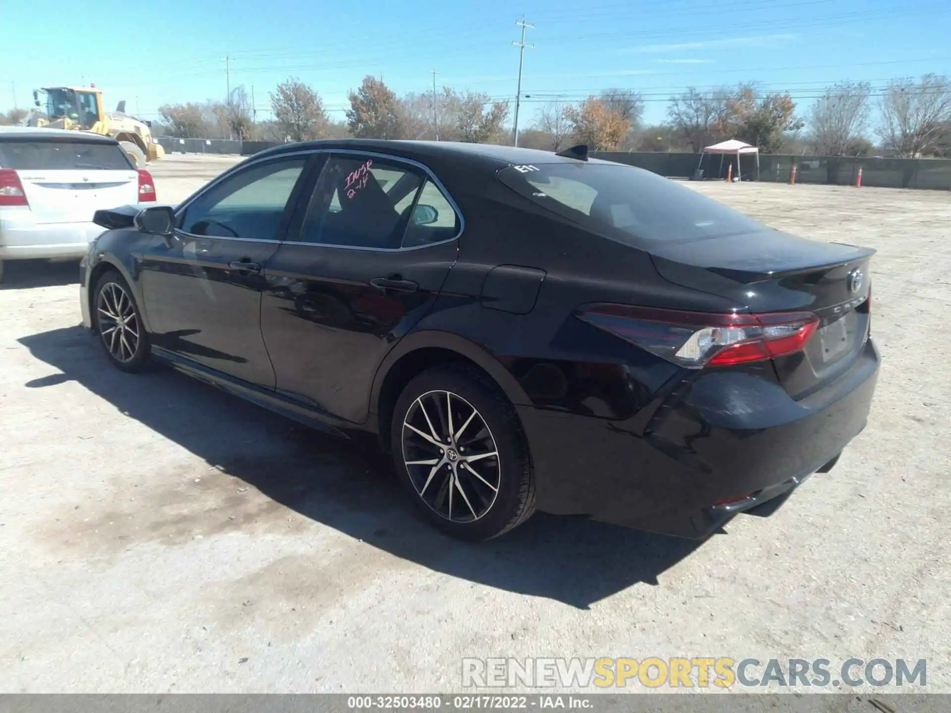 3 Photograph of a damaged car 4T1G11AK2MU596515 TOYOTA CAMRY 2021