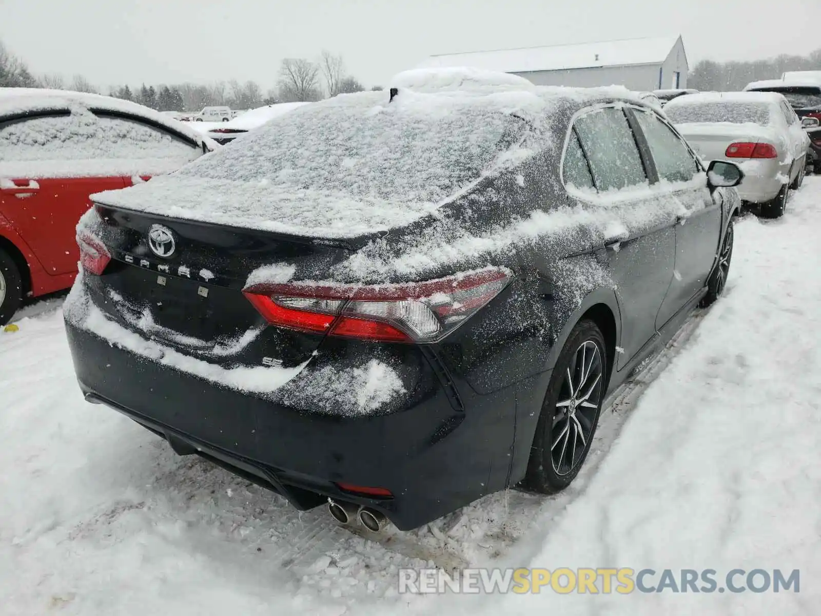 4 Photograph of a damaged car 4T1G11AK3MU406043 TOYOTA CAMRY 2021