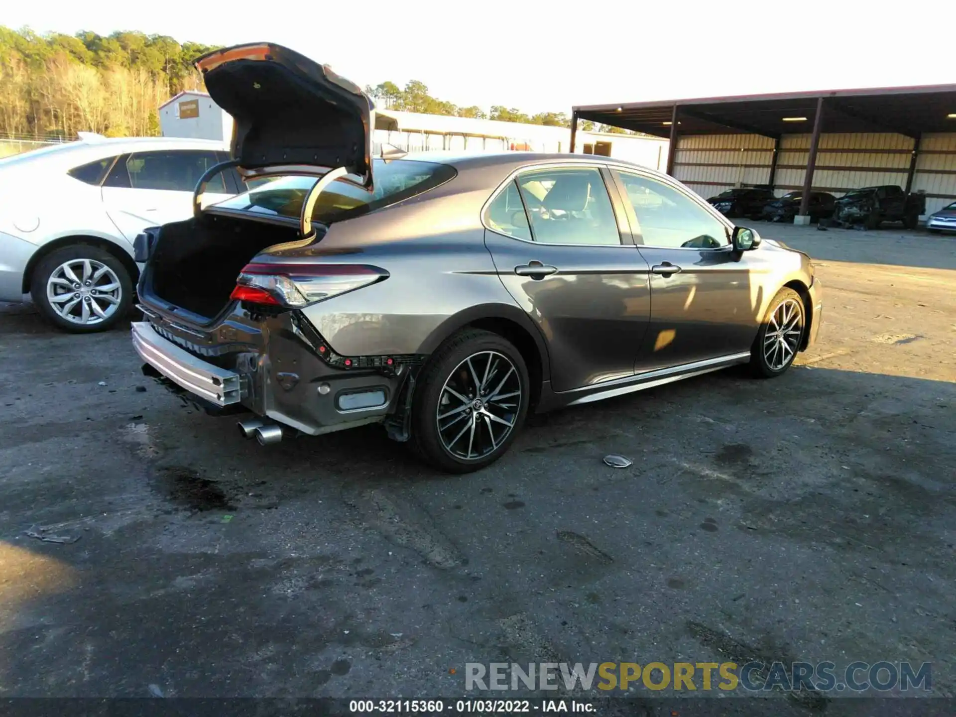 4 Photograph of a damaged car 4T1G11AK3MU408505 TOYOTA CAMRY 2021