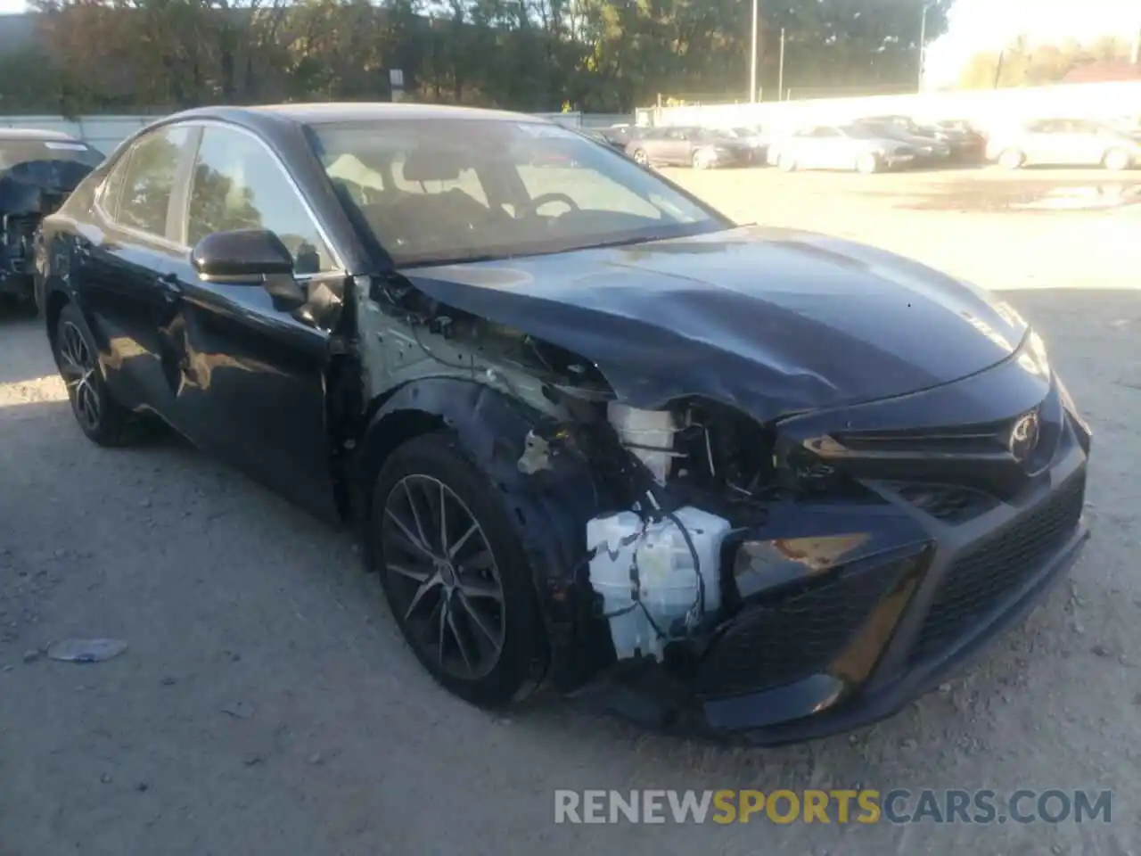 1 Photograph of a damaged car 4T1G11AK3MU411260 TOYOTA CAMRY 2021