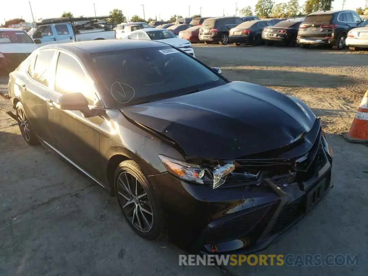 1 Photograph of a damaged car 4T1G11AK3MU416362 TOYOTA CAMRY 2021