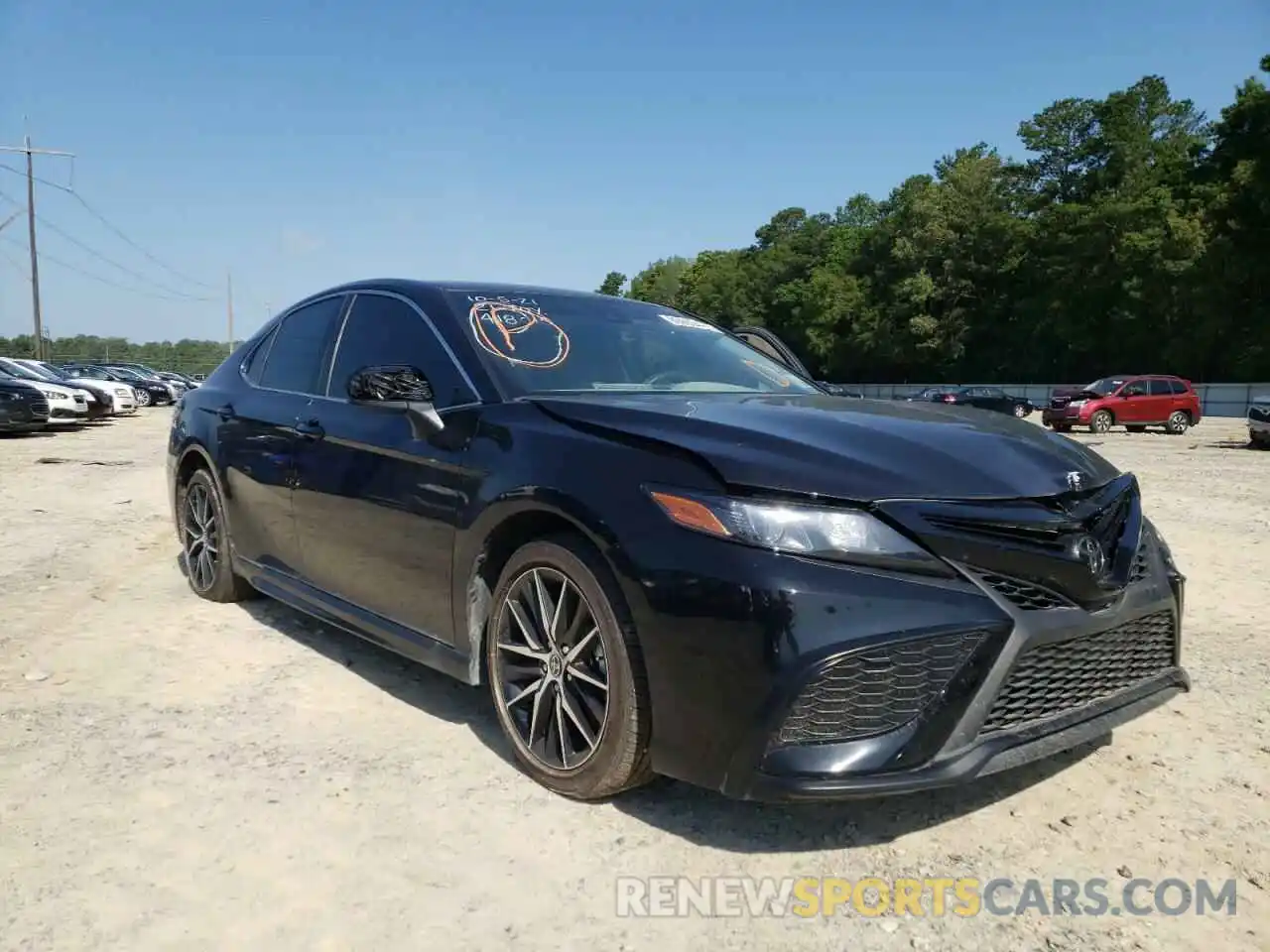 1 Photograph of a damaged car 4T1G11AK3MU418015 TOYOTA CAMRY 2021