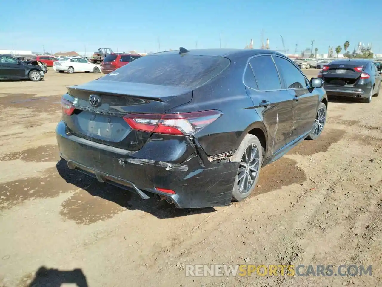 4 Photograph of a damaged car 4T1G11AK3MU419603 TOYOTA CAMRY 2021