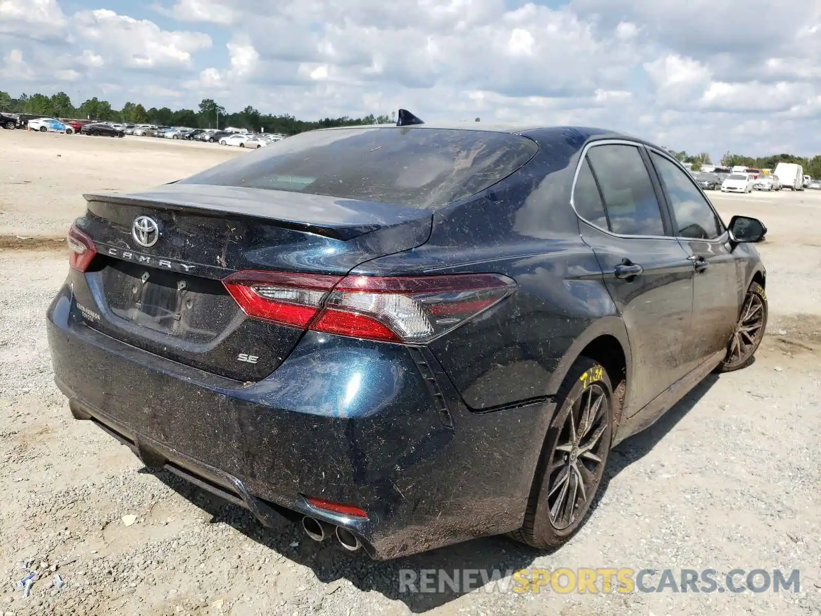 4 Photograph of a damaged car 4T1G11AK3MU420685 TOYOTA CAMRY 2021