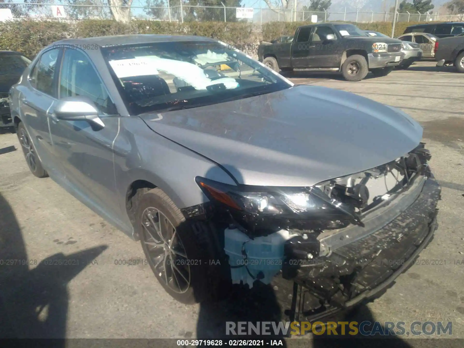 1 Photograph of a damaged car 4T1G11AK3MU421111 TOYOTA CAMRY 2021