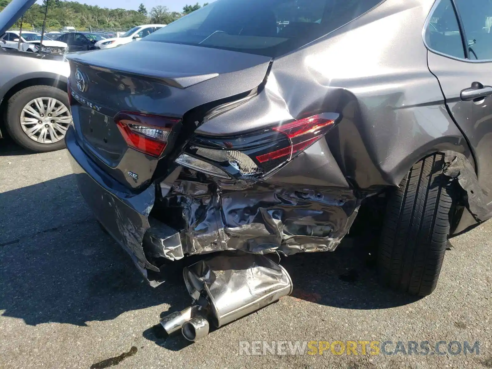 9 Photograph of a damaged car 4T1G11AK3MU421142 TOYOTA CAMRY 2021