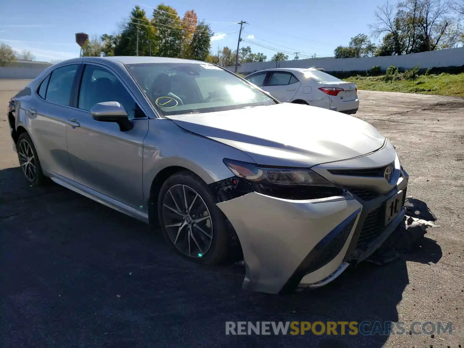 1 Photograph of a damaged car 4T1G11AK3MU422808 TOYOTA CAMRY 2021