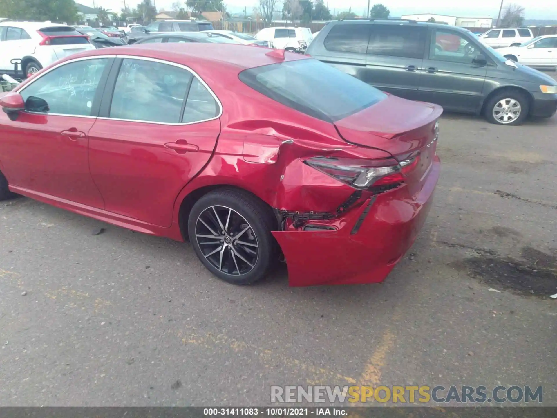 6 Photograph of a damaged car 4T1G11AK3MU428513 TOYOTA CAMRY 2021