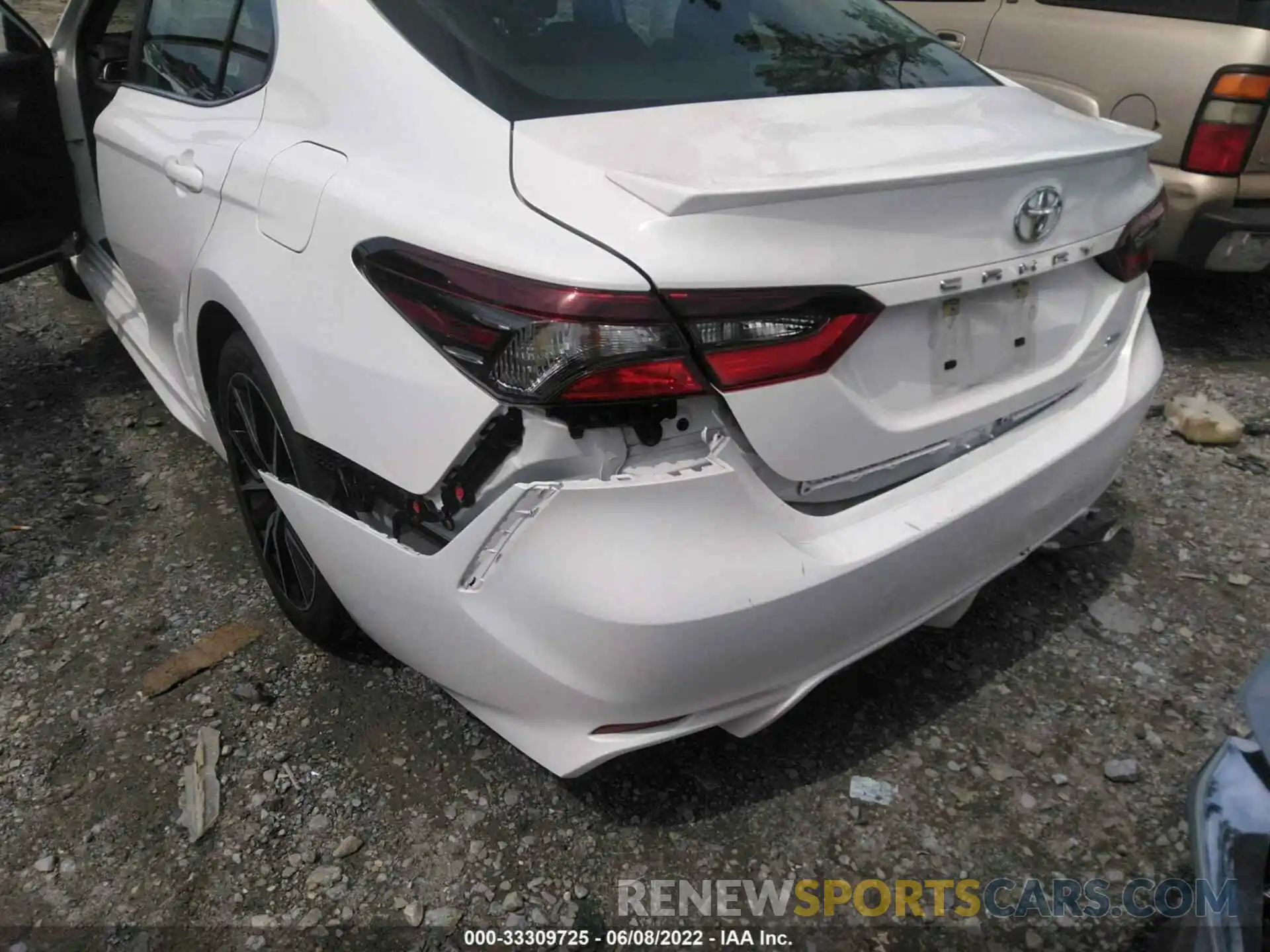 6 Photograph of a damaged car 4T1G11AK3MU428978 TOYOTA CAMRY 2021