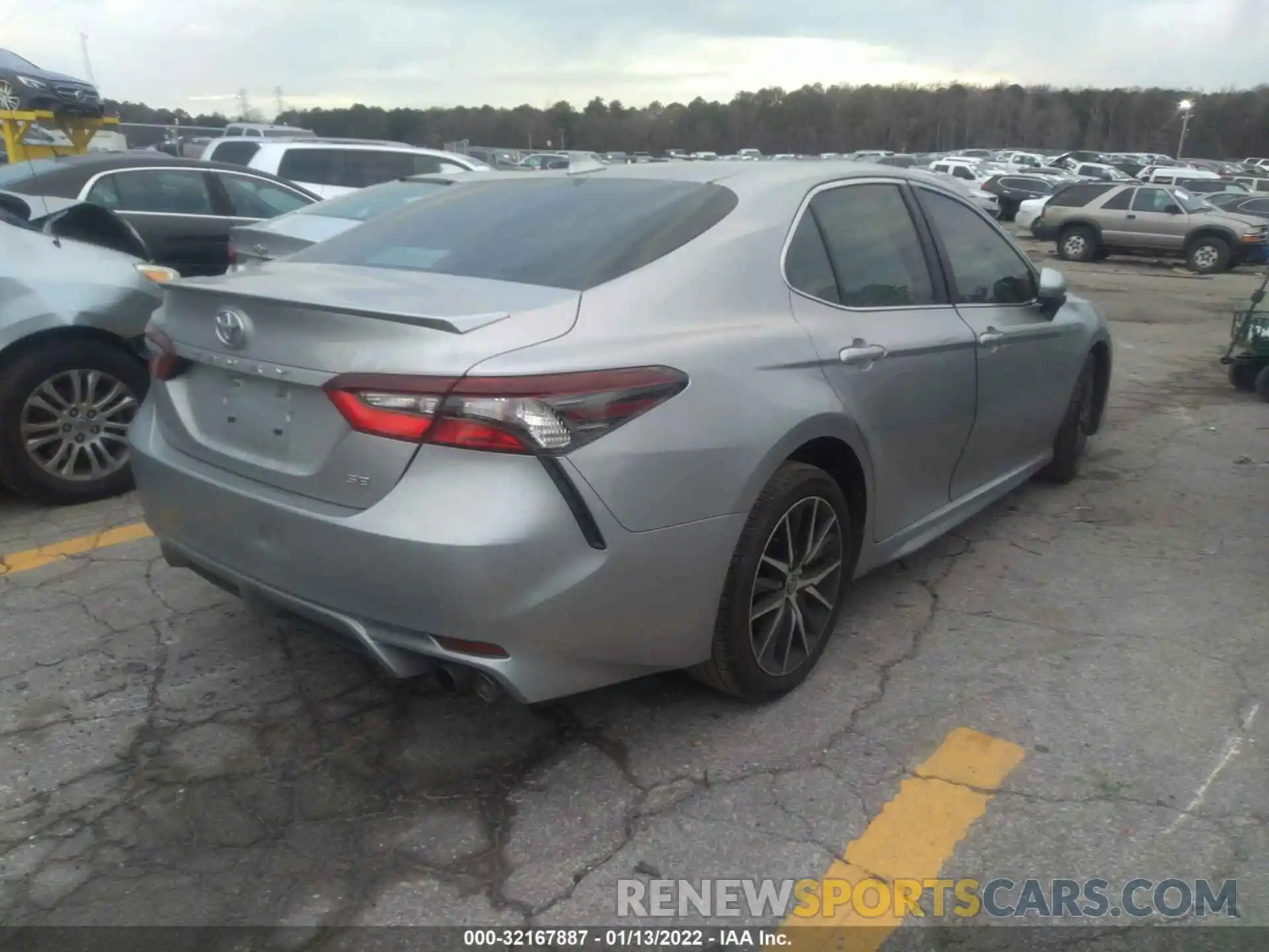 4 Photograph of a damaged car 4T1G11AK3MU434943 TOYOTA CAMRY 2021