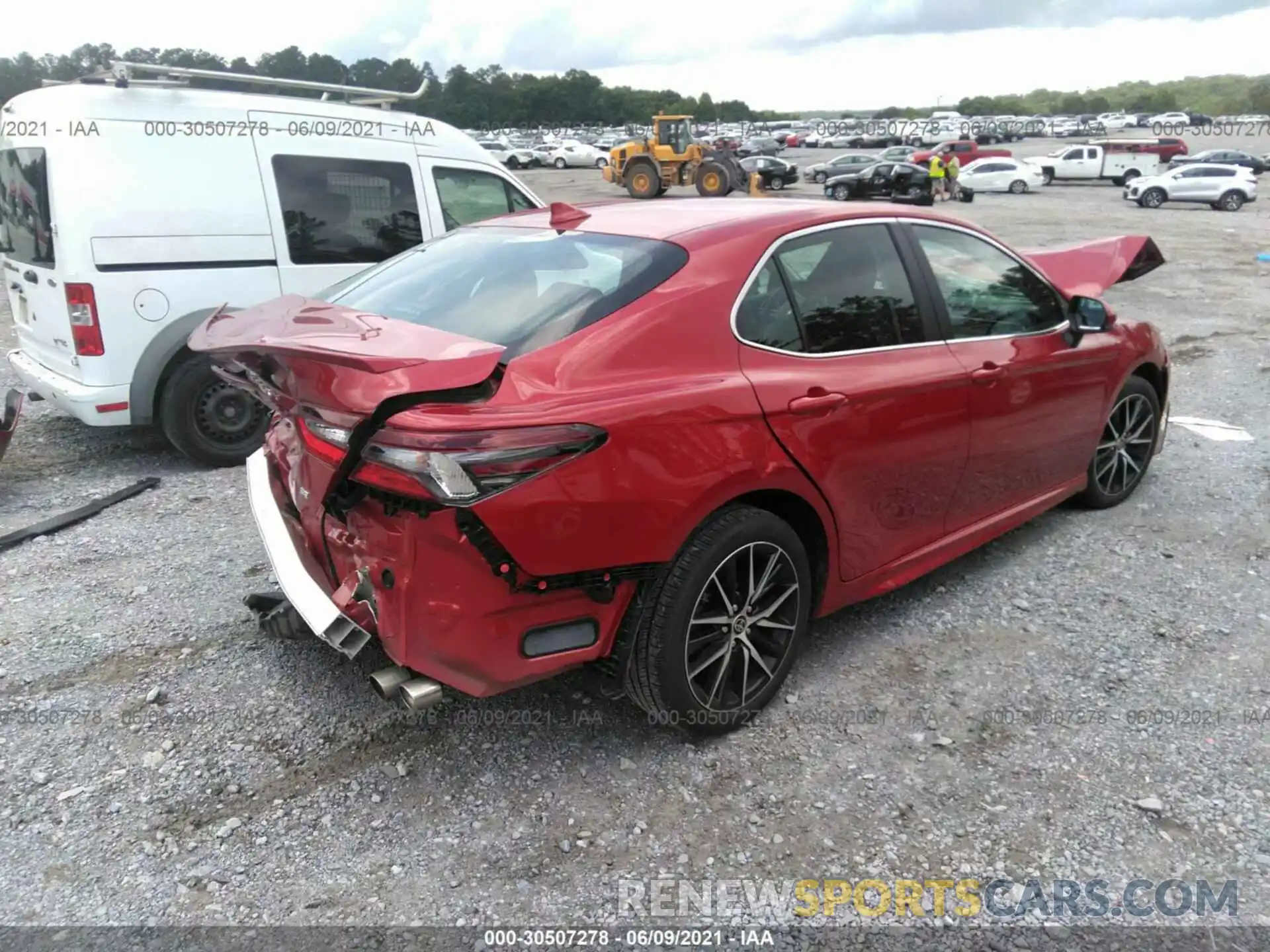 4 Photograph of a damaged car 4T1G11AK3MU435199 TOYOTA CAMRY 2021