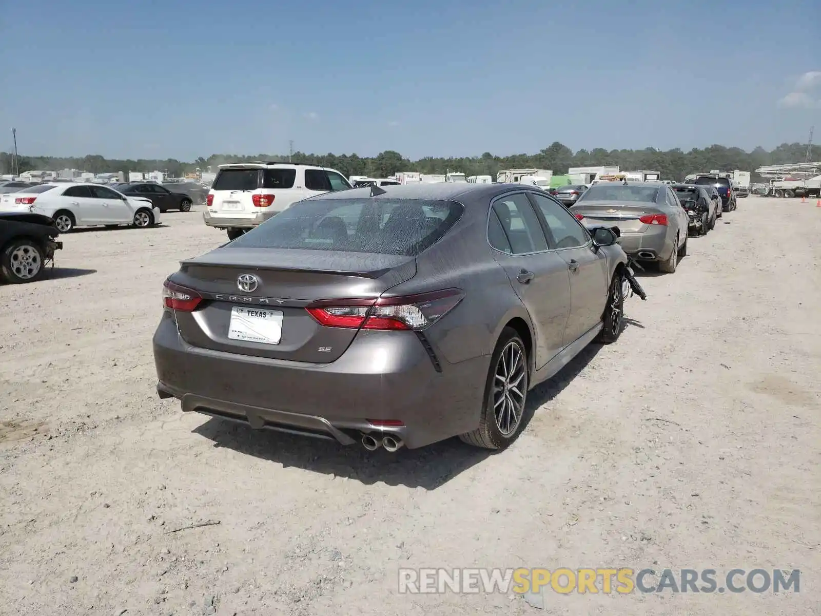 4 Photograph of a damaged car 4T1G11AK3MU437910 TOYOTA CAMRY 2021