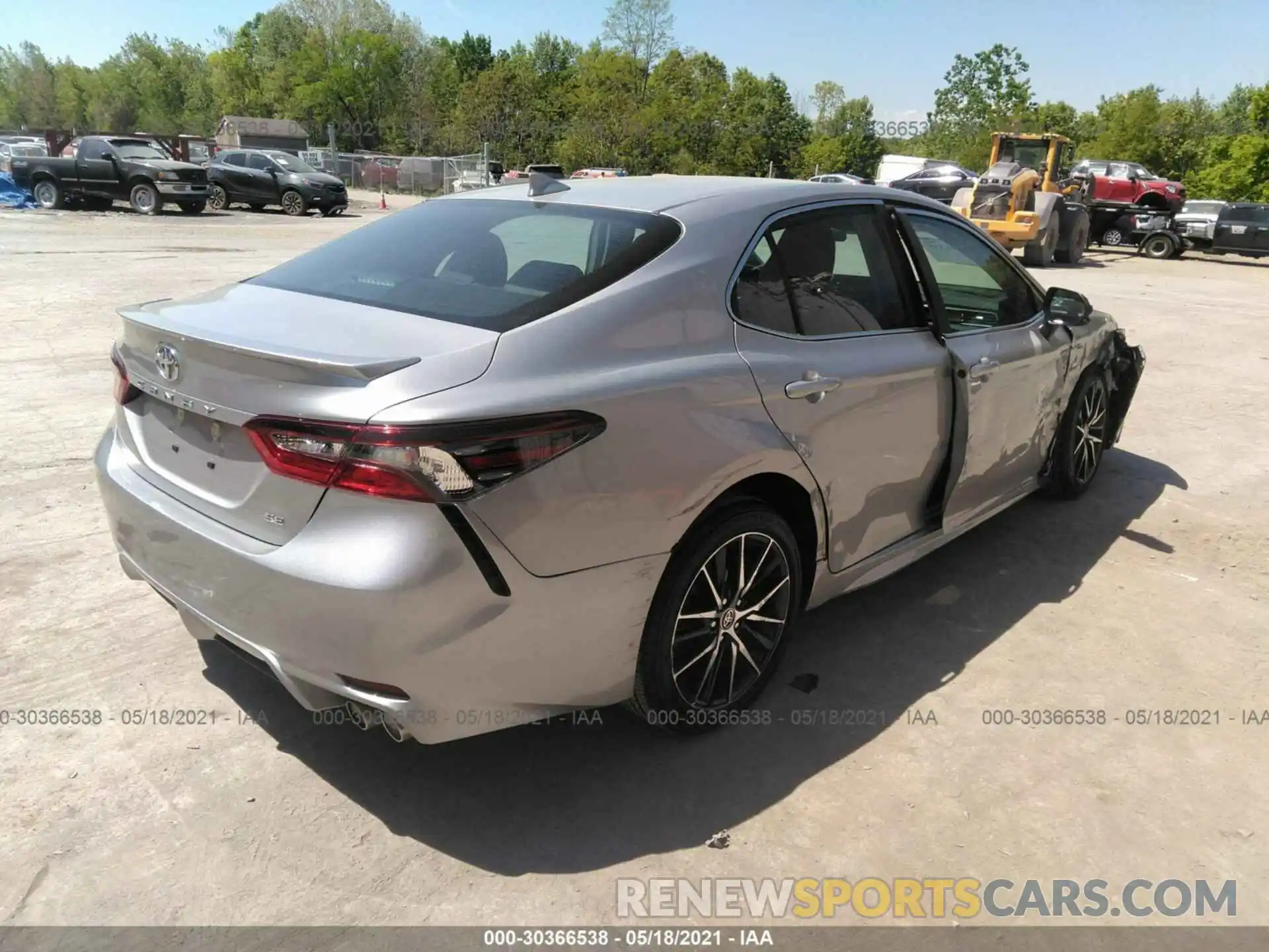 4 Photograph of a damaged car 4T1G11AK3MU441665 TOYOTA CAMRY 2021