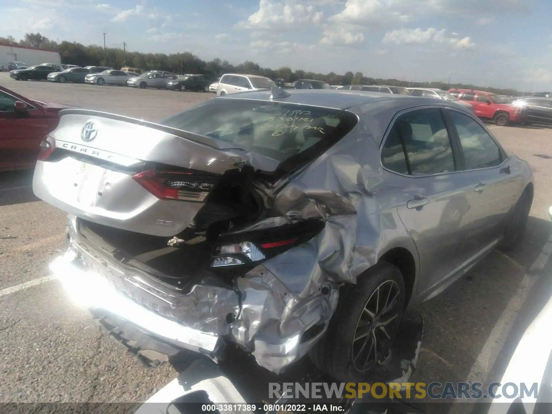 4 Photograph of a damaged car 4T1G11AK3MU444436 TOYOTA CAMRY 2021