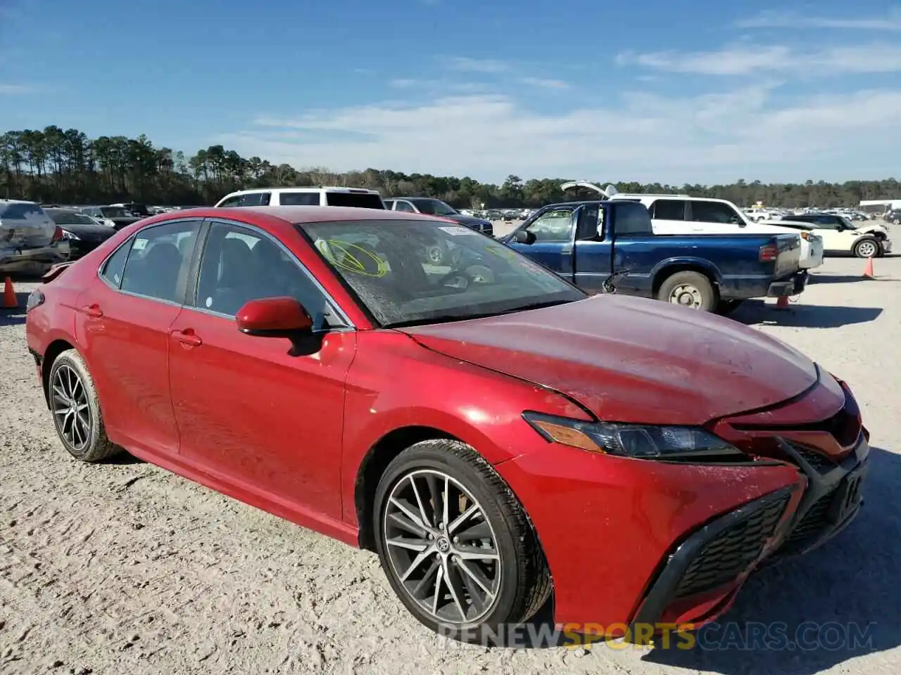 1 Photograph of a damaged car 4T1G11AK3MU452455 TOYOTA CAMRY 2021