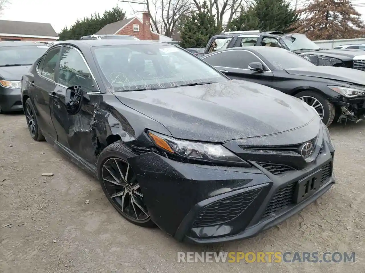 1 Photograph of a damaged car 4T1G11AK3MU465027 TOYOTA CAMRY 2021