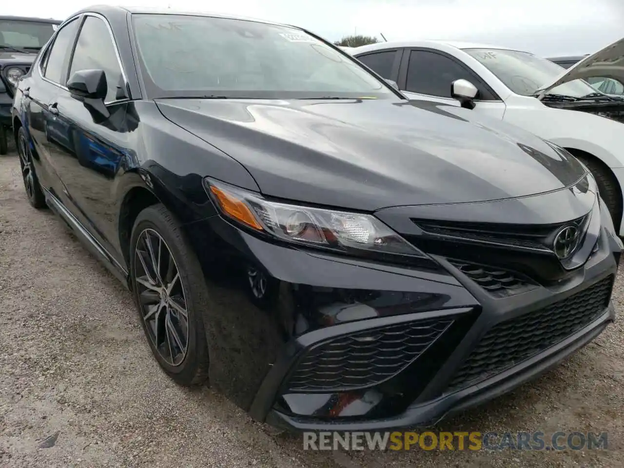 1 Photograph of a damaged car 4T1G11AK3MU471667 TOYOTA CAMRY 2021