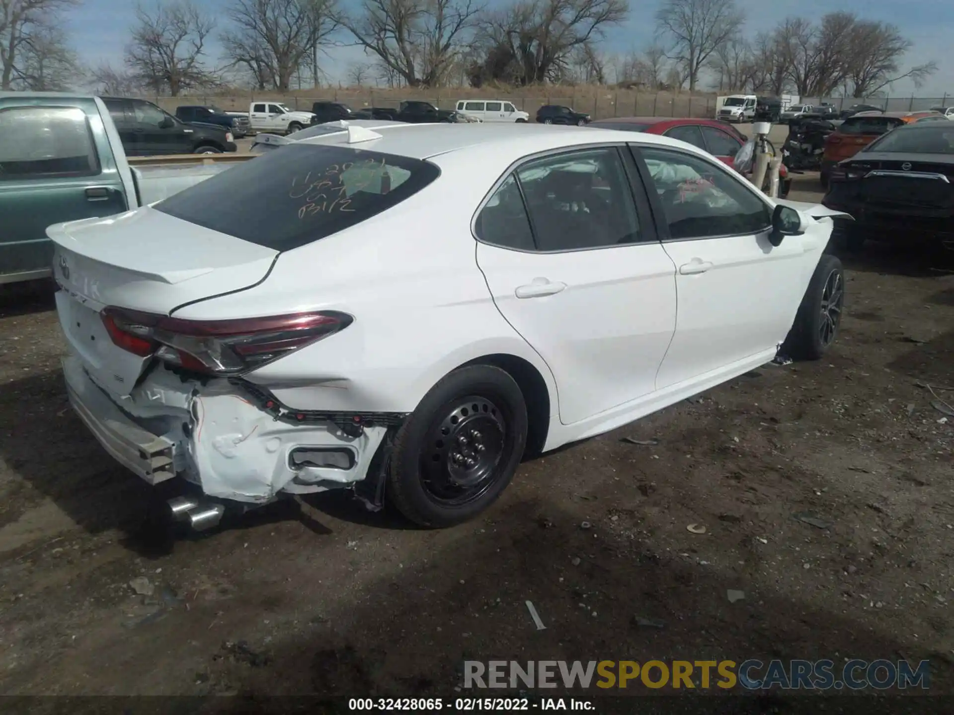 4 Photograph of a damaged car 4T1G11AK3MU474892 TOYOTA CAMRY 2021