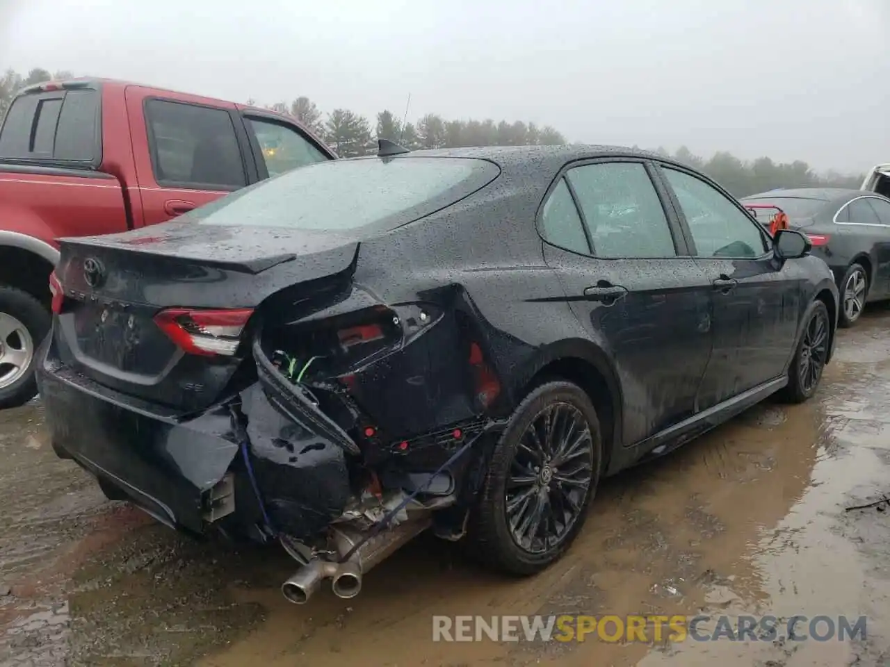 4 Photograph of a damaged car 4T1G11AK3MU484371 TOYOTA CAMRY 2021